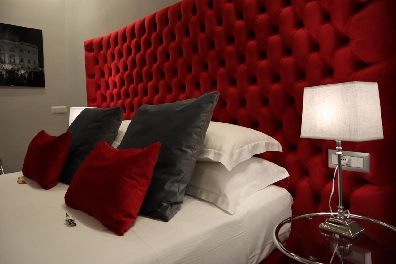 Millina Suites In Navona Rome Exterior photo