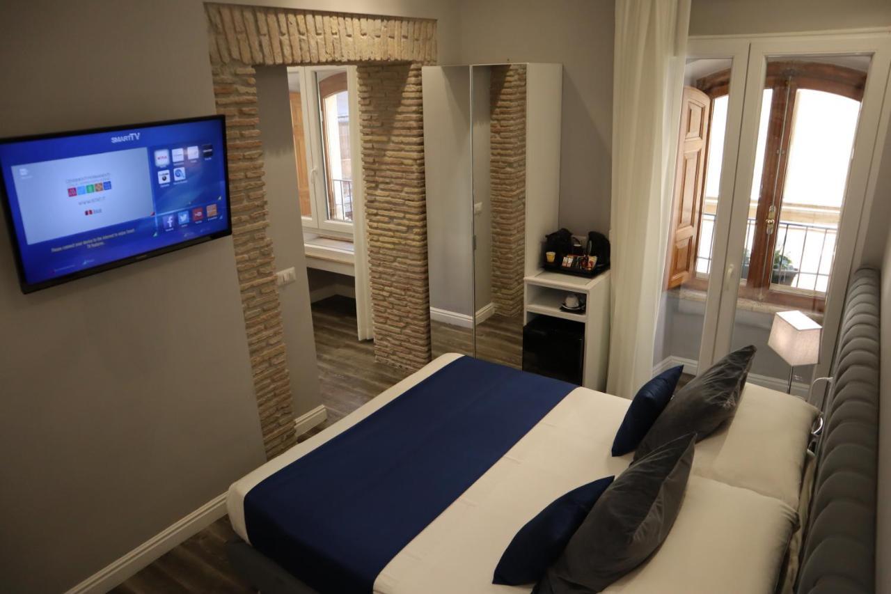 Millina Suites In Navona Rome Exterior photo