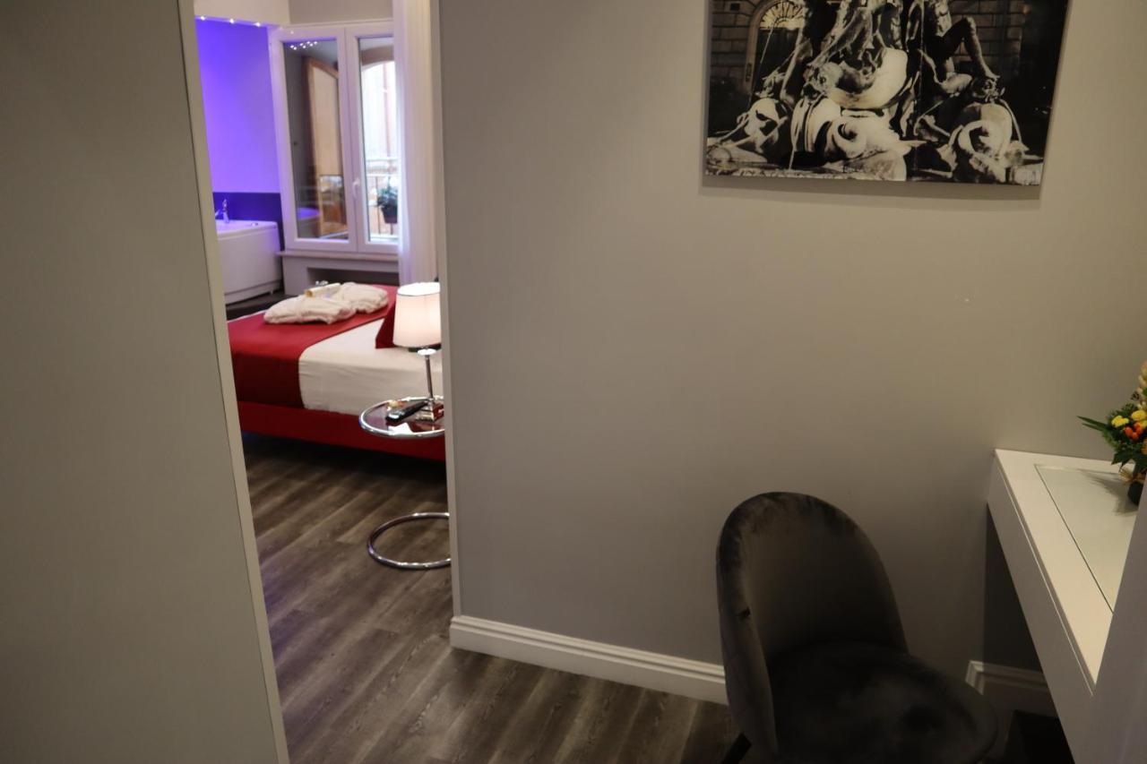 Millina Suites In Navona Rome Exterior photo