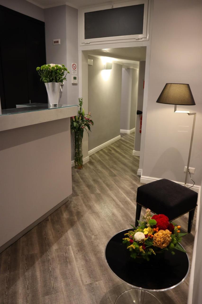 Millina Suites In Navona Rome Exterior photo