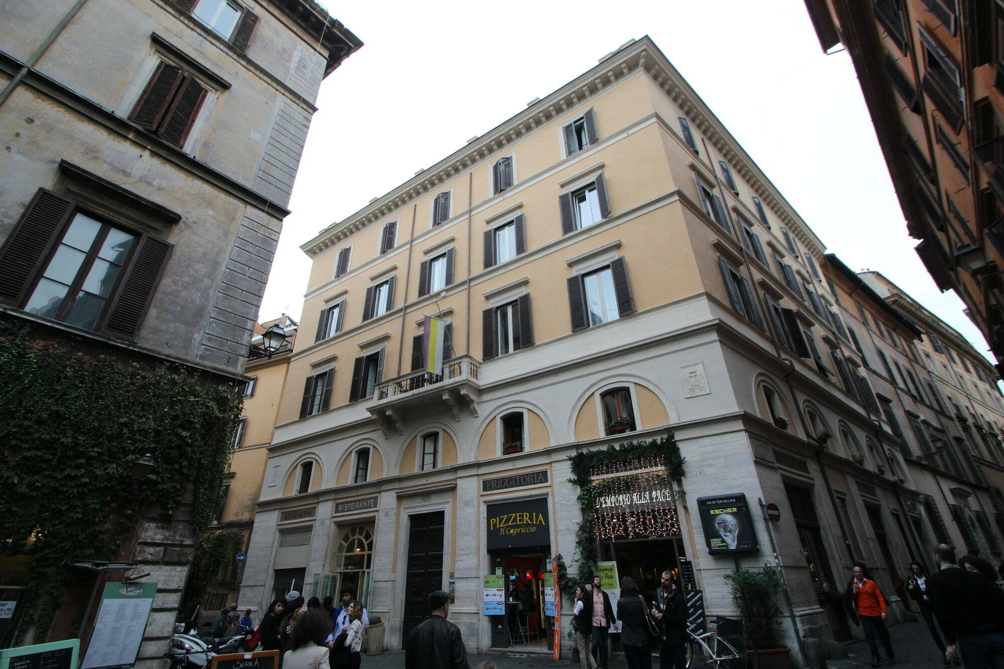 Millina Suites In Navona Rome Exterior photo
