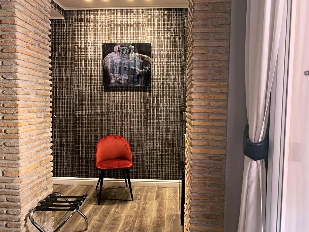 Millina Suites In Navona Rome Exterior photo